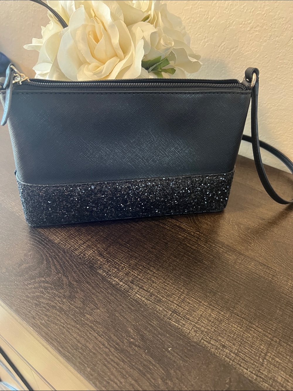 Kate Spade New York Ramey Greta Court Crossbody with Glitter Bottom panel - Picture 3 of 5